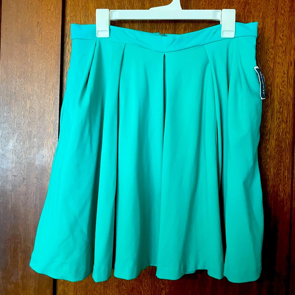 MOVING SALE! Beautiful teal pleated Cynthia Rowley circle skirt. NWT.
